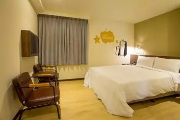 هتل Just Live Inn  Keelung