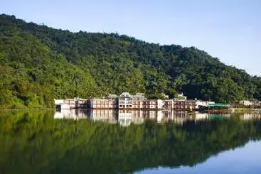 Otel Lakeside Resort