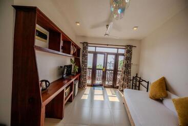 Pensió The Waves  Unawatuna