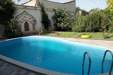 فندق Latif Samarkand