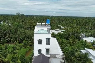 Hotel Khách Sạn Vinhomes Huỳnh