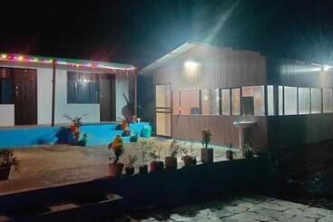 Hotel The Himalayan View Resort