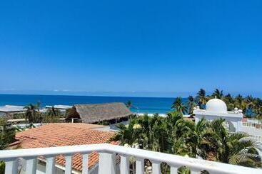 מלון דירות Villas Paradise