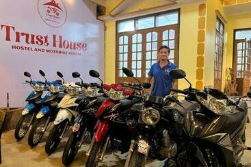 هاستل Trust House