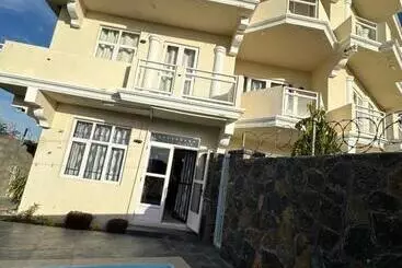 تختخواب و صبحانه Eleganz Residence