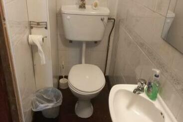 פנסיון On The River Moy