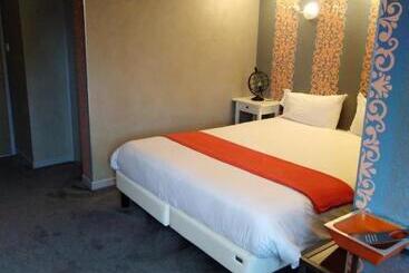 בית מלון כפרי Hôtel Restaurant Logis Coté Lac