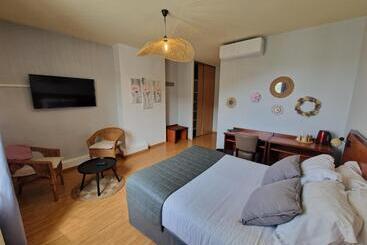 ホテル Restaurant La Traverse