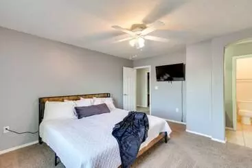 Mökkimajoitus Chic New Mexico Retreat W/ Patio, Grill & Fire Pit