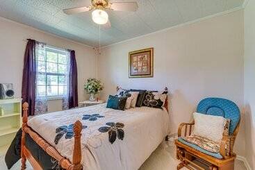 بيت ريفى Delaware Vacation Rental: Walk To Lake Dardanelle!