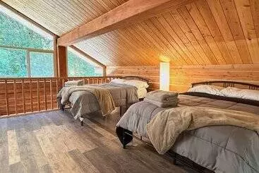 Mökkimajoitus Elk Meadow