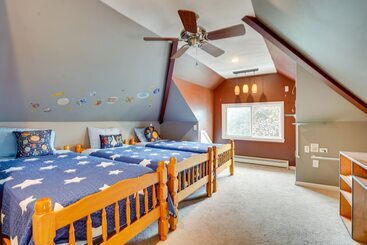 Dom wiejski Utica Vacation Rental: Gas Grill & Spacious Yard!