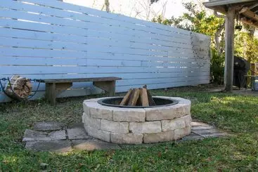 Mökkimajoitus Waterfront Florida Abode W/ Deck, Grill & Fire Pit