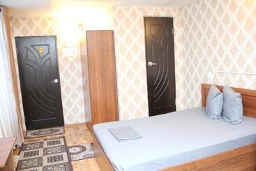 Hotel Anvar S Guests