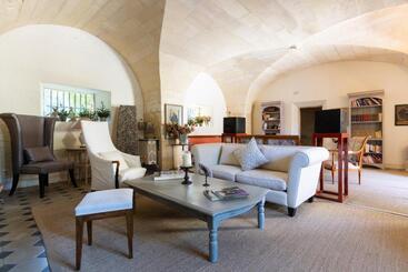 Hotell Mas Des Comtes De Provence