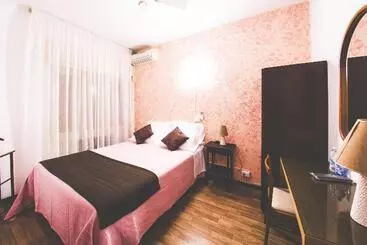 Quari Hotel Restaurant & Pizza