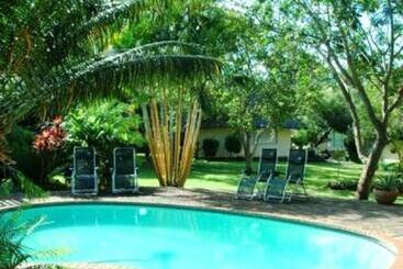 膳宿费 Acasia Guest Lodge