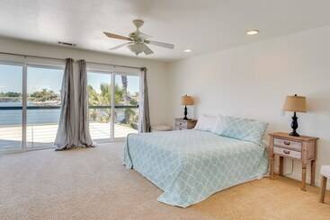 茅舍 Discovery Bay Home W/ On Site Delta Access!