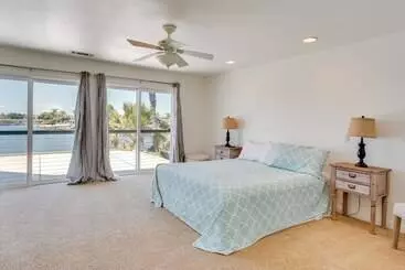 Mökkimajoitus Discovery Bay Home W/ On Site Delta Access!