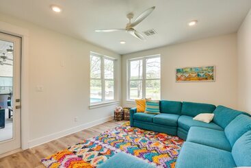 Vidéki Ház Luxe Waterfront Home In Malakoff W/ Pool + Hot Tub