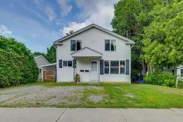 コテージ Quiet Home: Yard, Patio, Near Downtown Burlington