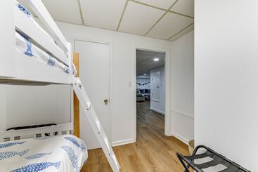 بيت ريفى Spacious Lake Norman Retreat W/ Boat Ramp!