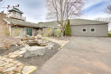 Vakantiehuisje Spacious Virginia Retreat W/ Deck & Scenic Views!