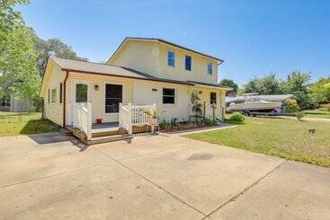 コテージ Well Equipped Morehead City Home ~ 5 Mi To Beach!