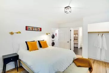 Mökkimajoitus Fully Remodeled Saugerties Retreat On 7 Acres!