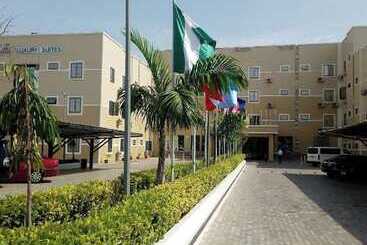 هتل Chilla Luxury Suites Kano