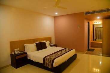 酒店 The Celestial Park