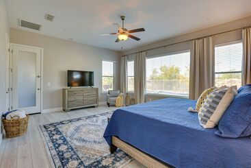 茅舍 Luxe Goodyear Home: Pool, Swim Up Bar, Game Room!