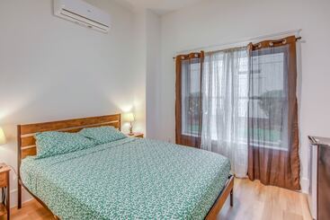 קוטג'' Murrells Inlet Vacation Rental: Near Marsh Walk!