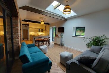 교외 호텔 Barn Conversion In Somerset