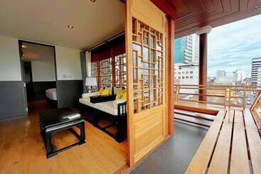 Hotel The Lantern Hatyai