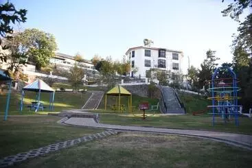 هتل Marco Polo Resort Murree