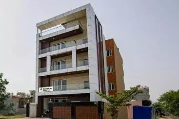 Hotel Treebo Grand Vista 62
