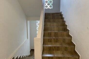 Salotel Near Mae De Deus Church