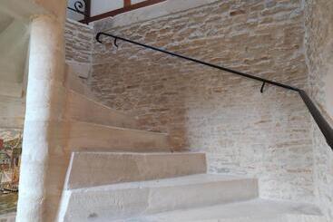 Appartement Prestige Résidentiel 3 Chambres 3 Salles De Bain Au Manoir De Mathan à Crépon 5 Mn D Arr