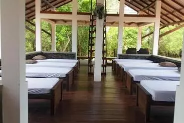 Hotelli Forest Edge Bungalow   Wilpattu