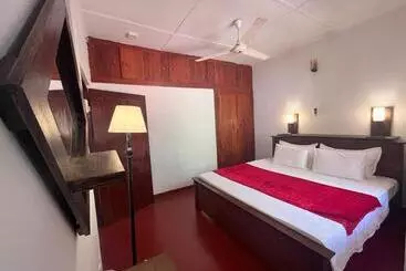 Aamiaismajoitus (B&B) Quantum Villa Weligambay