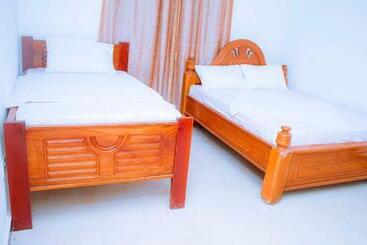 Bed & Breakfast Maneno House