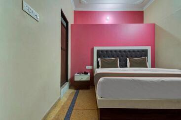 Hotel Collection O The Legent