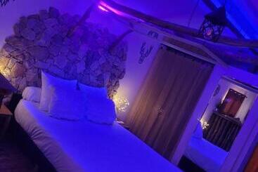酒店 Love Room Danslesbois Avec Spa