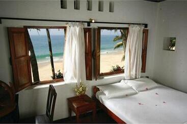 Resort Karikkathi Beach House