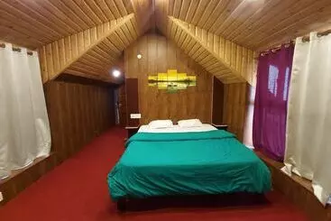 Utopia Hostels Dharamkot Mcleodganj
