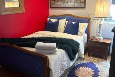 Whitfords Delight Bed & Breakfast