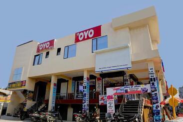 Oyo Hotel Moon Light