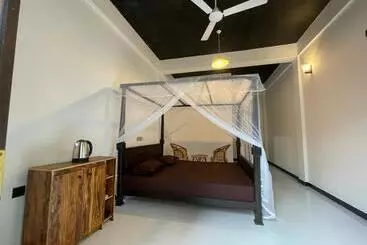 Majatalo Thiliz Place