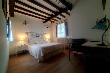 호텔 El Jardín Del Laurel